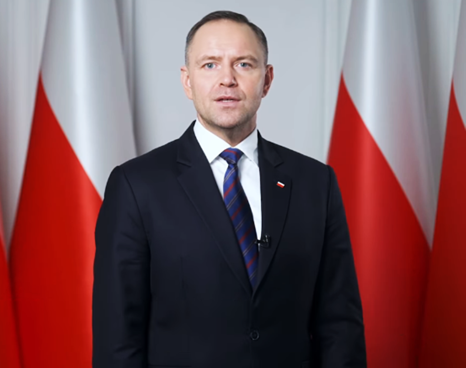 Jak Polacy oceniają Nawrockiego? Zaskakujący sondaż!