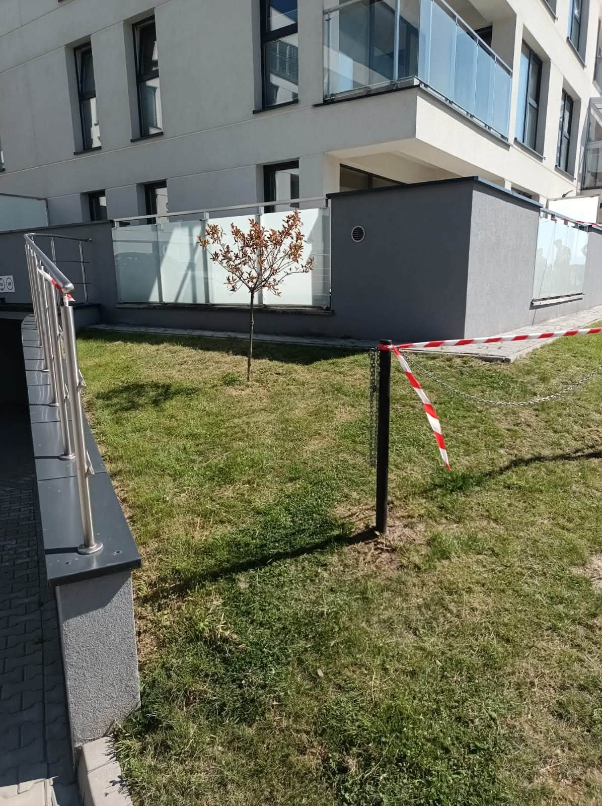 w łomży złapana w koc
