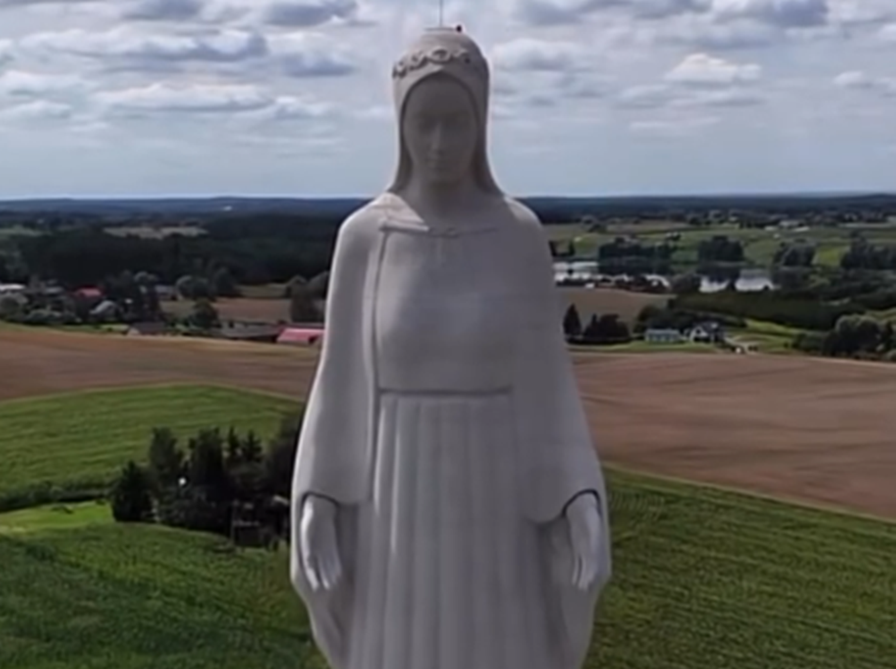 Pomnik Matki Boskiej w Konotopiu bałwochwalstwo