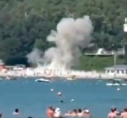 dron na plaży