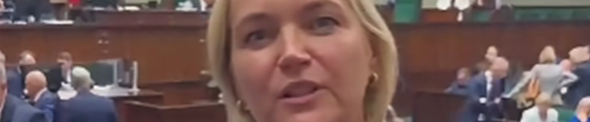 dominika chorosińska szczeka