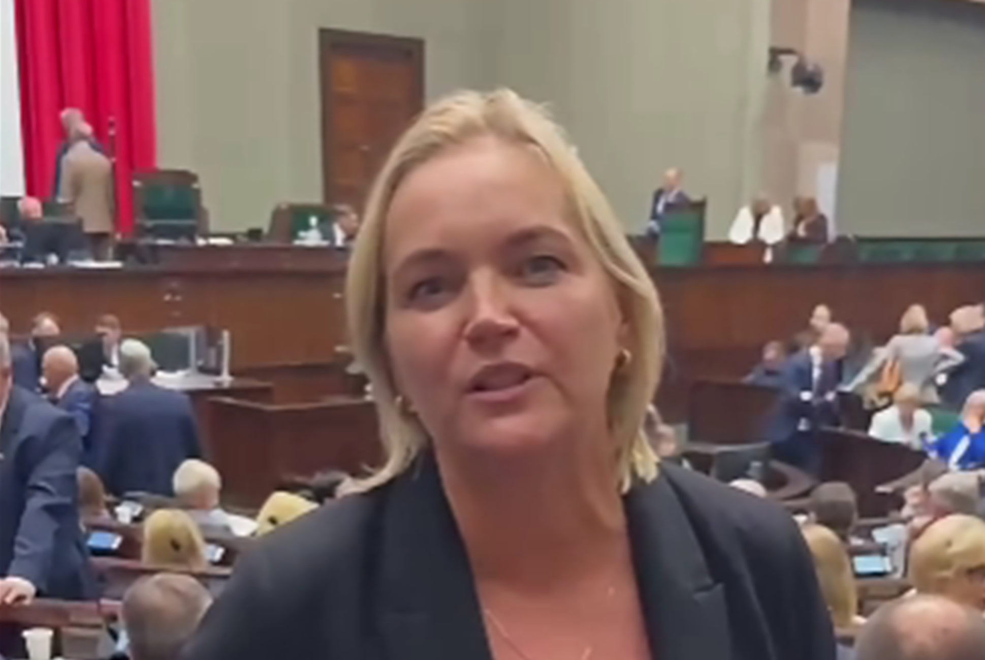 dominika chorosińska szczeka